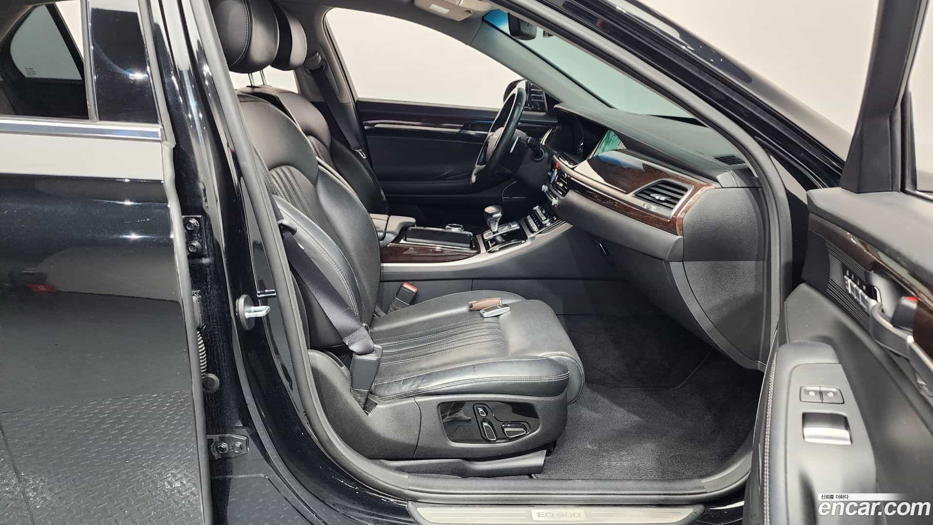 EQ900 Genesis 2016.5-OPTION-015