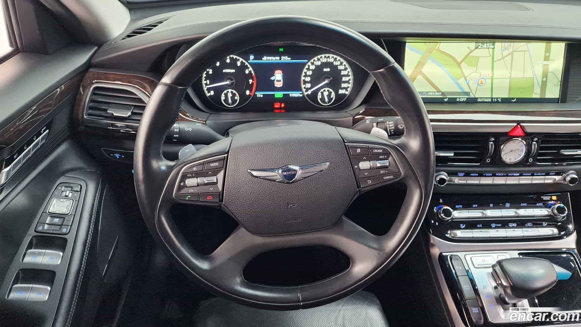 EQ900 Genesis 2016.5-OPTION-017
