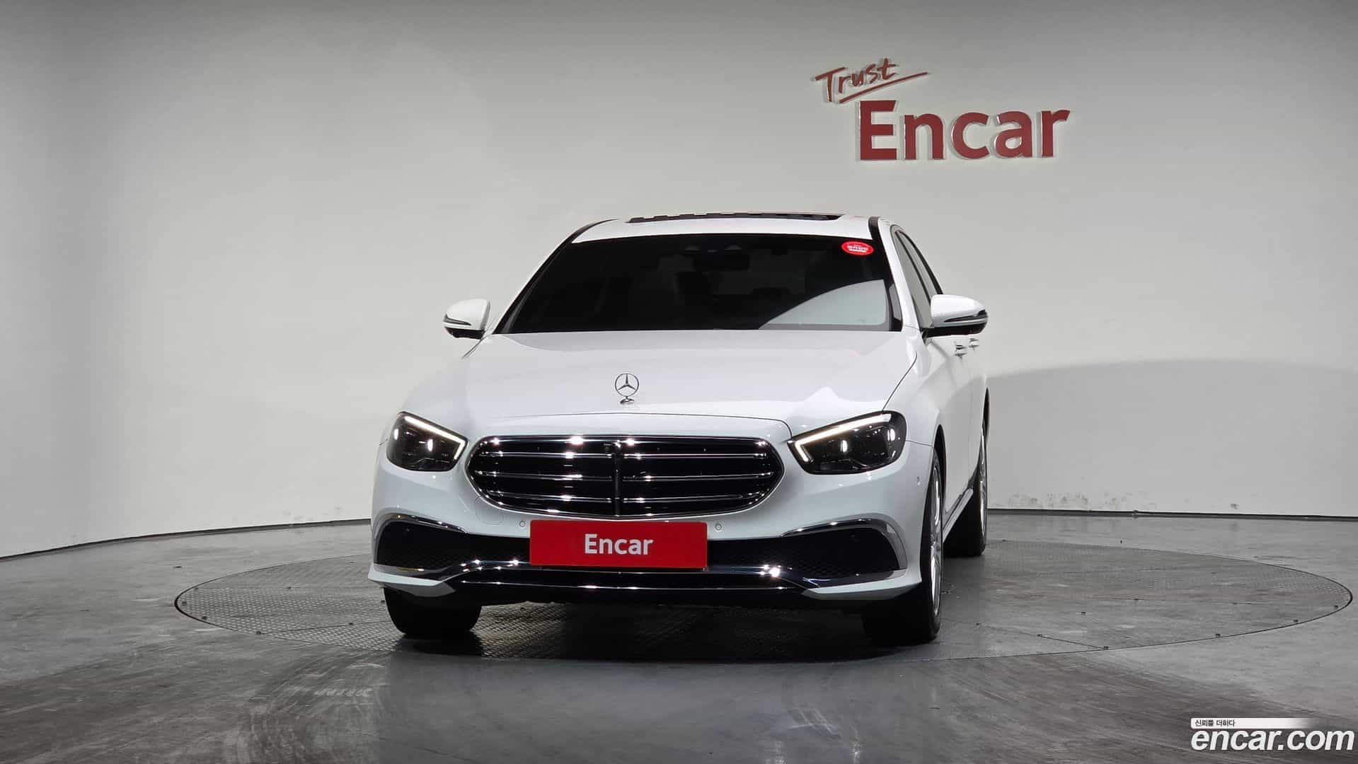 E-Class Mercedes-Benz 2021.0-OUTER-003