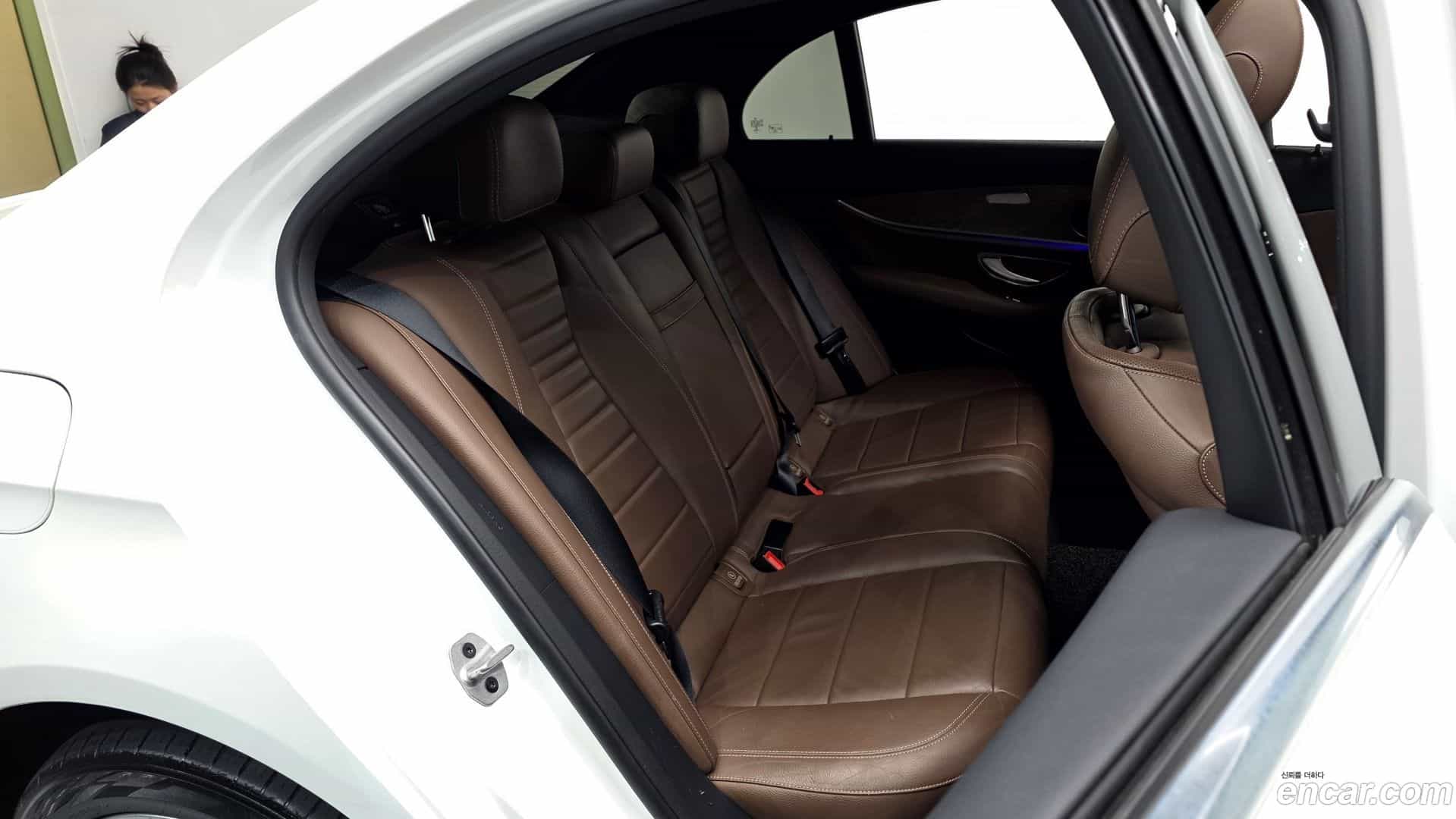 E-Class Mercedes-Benz 2021.0-OPTION-015