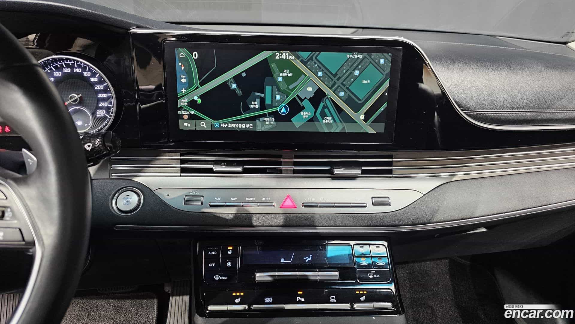 Grandeur Hyundai 2022.4-OPTION-018