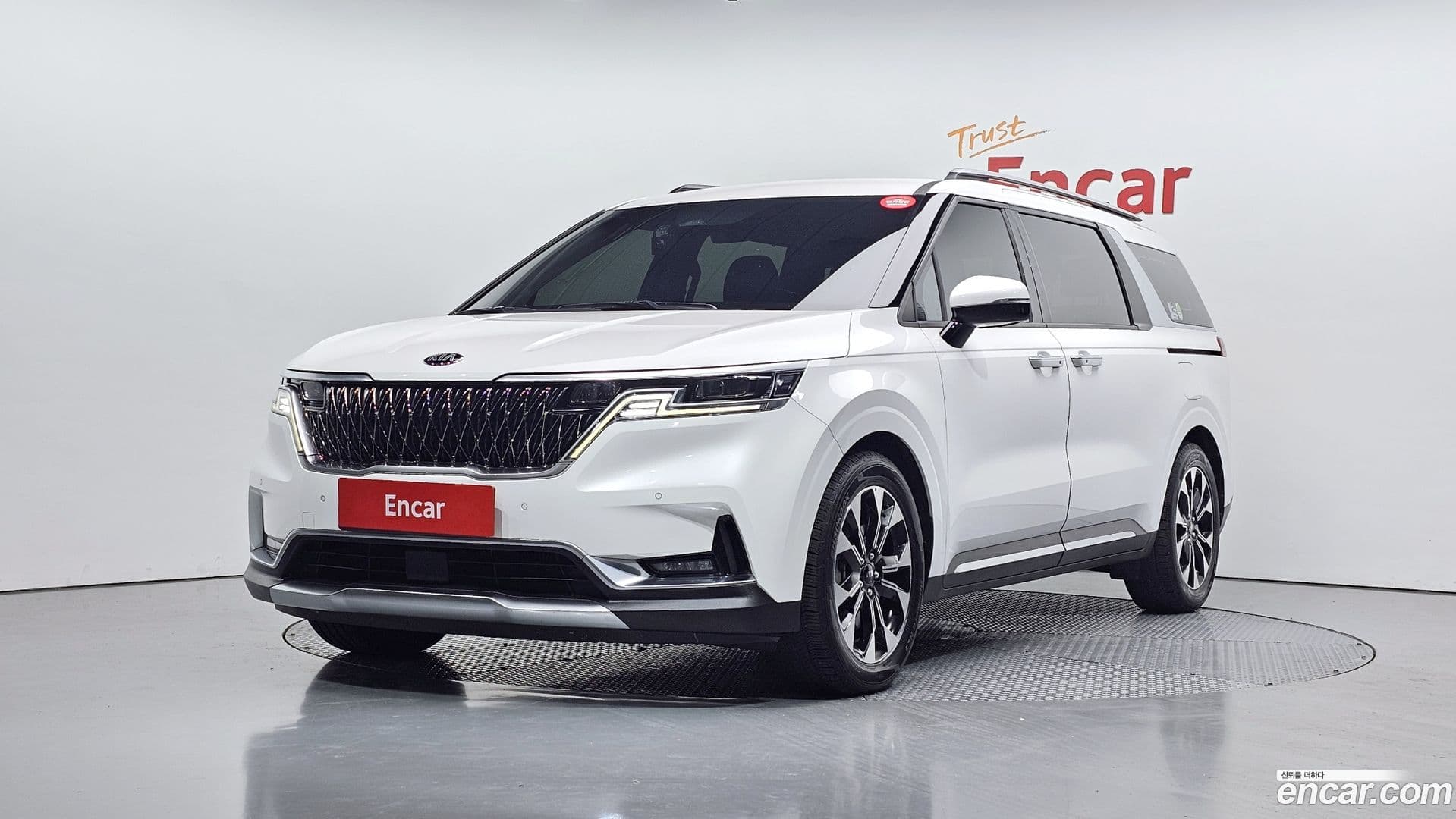 Main__Slider__Photo:Canival Kia 2021.3-0