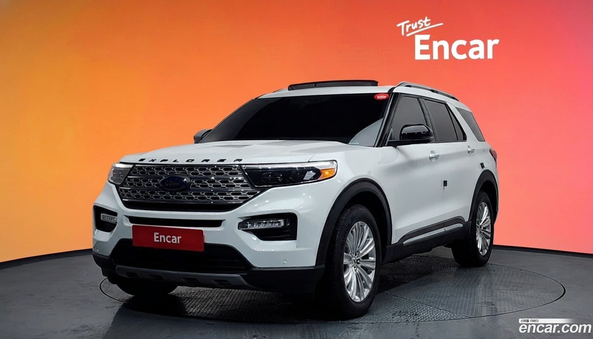 Main__Slider__Photo:Explorer Ford 2022.11-0