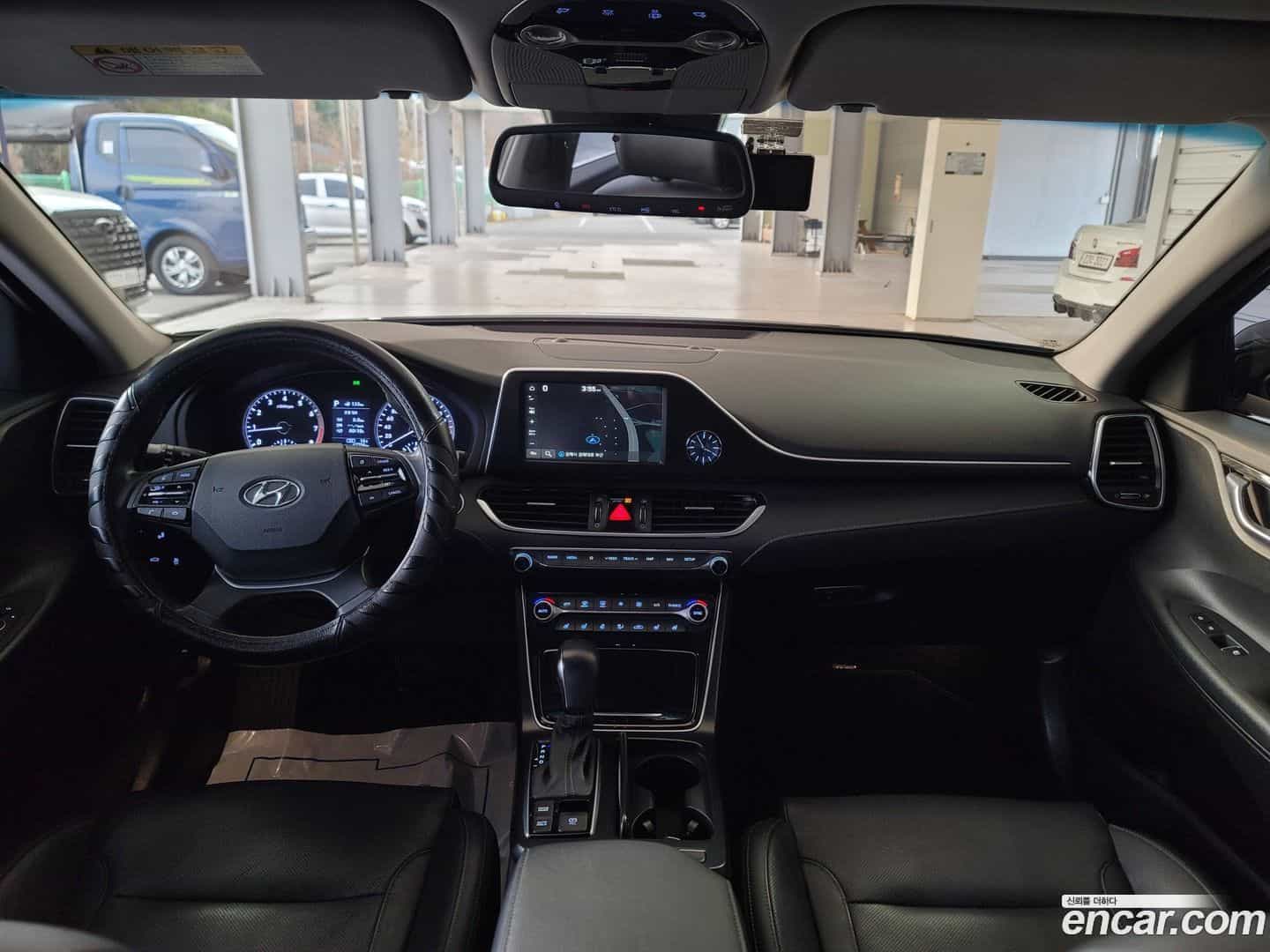 Grandeur Hyundai 2019.8-OPTION-016