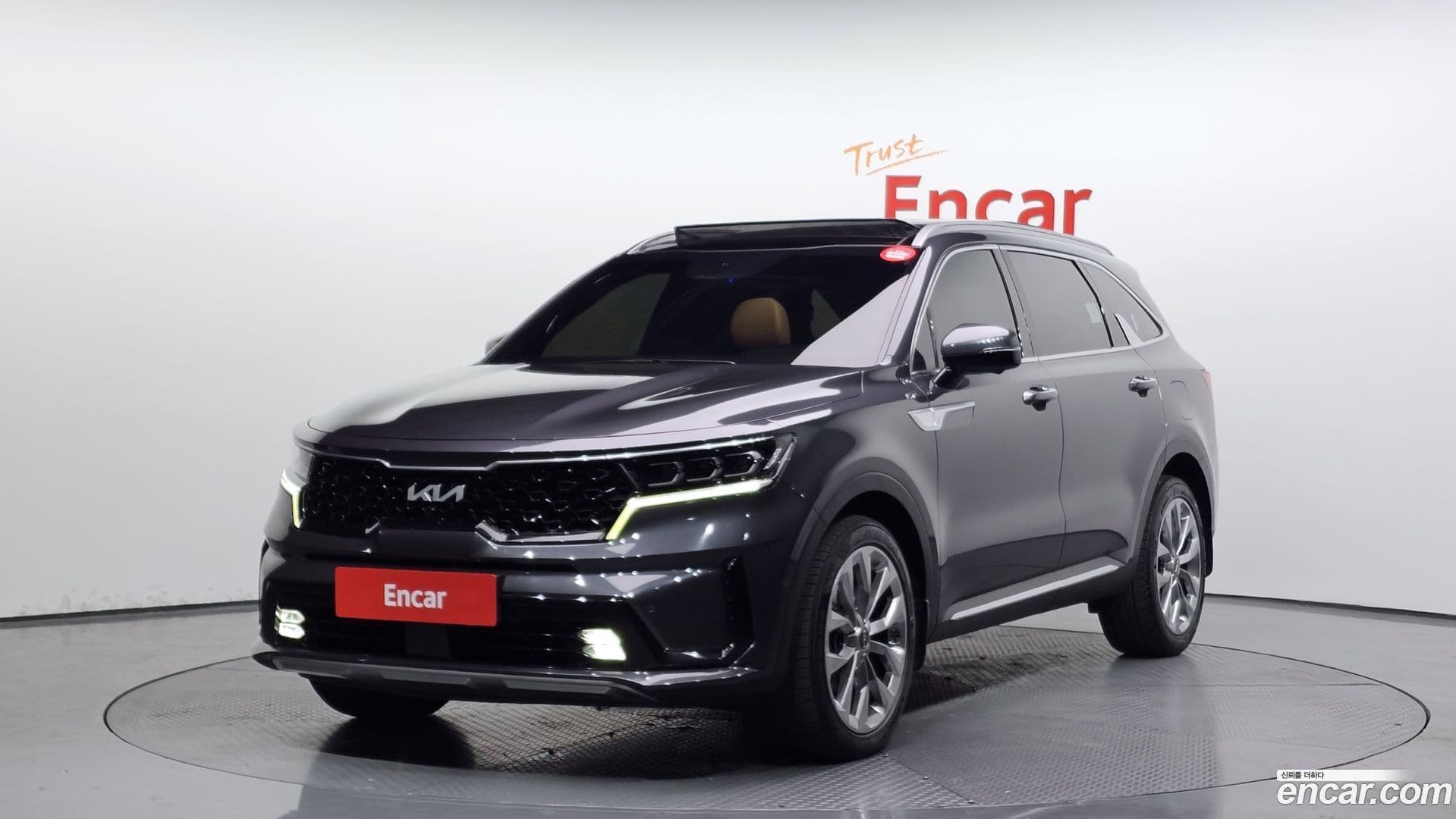 Main__Slider__Photo:Sorento Kia 2021.11-0