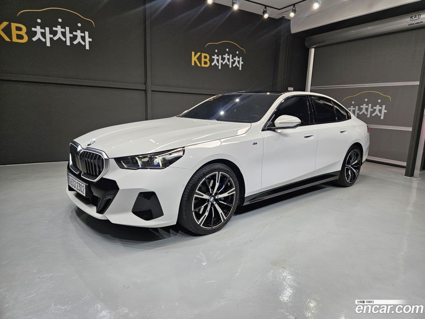 Main__Slider__Photo:5-Series BMW 2024.0-0