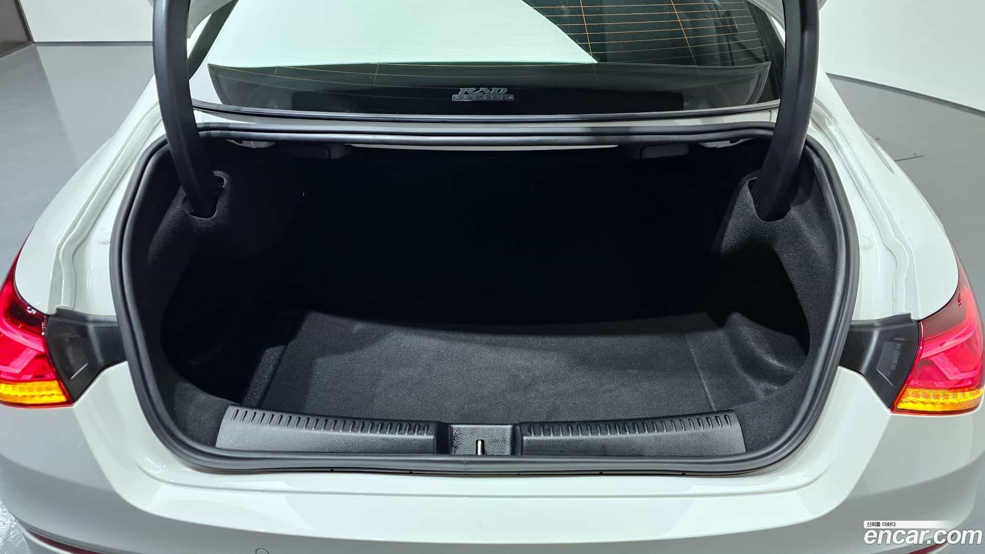CLA-Class Mercedes-Benz 2022.2-OPTION-024