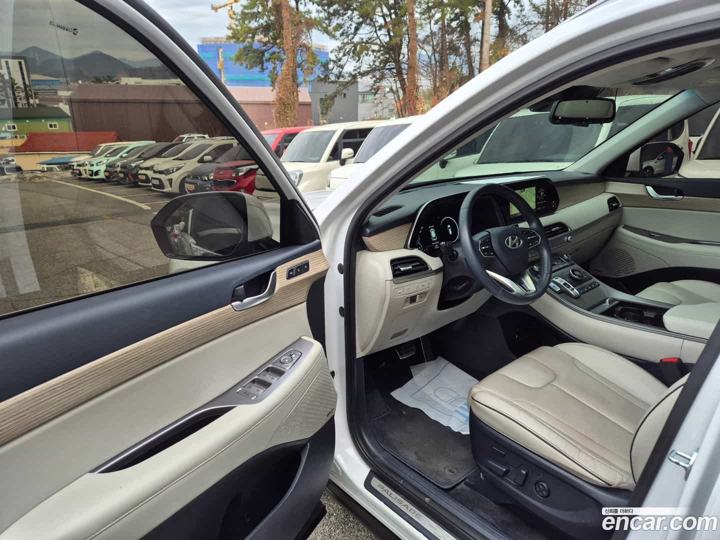 Palisade Hyundai 2021.1-INNER-009