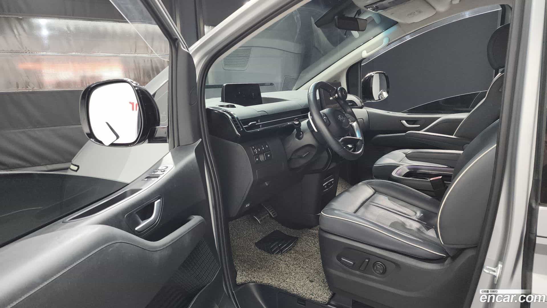 Staria Hyundai 2021.9-INNER-010
