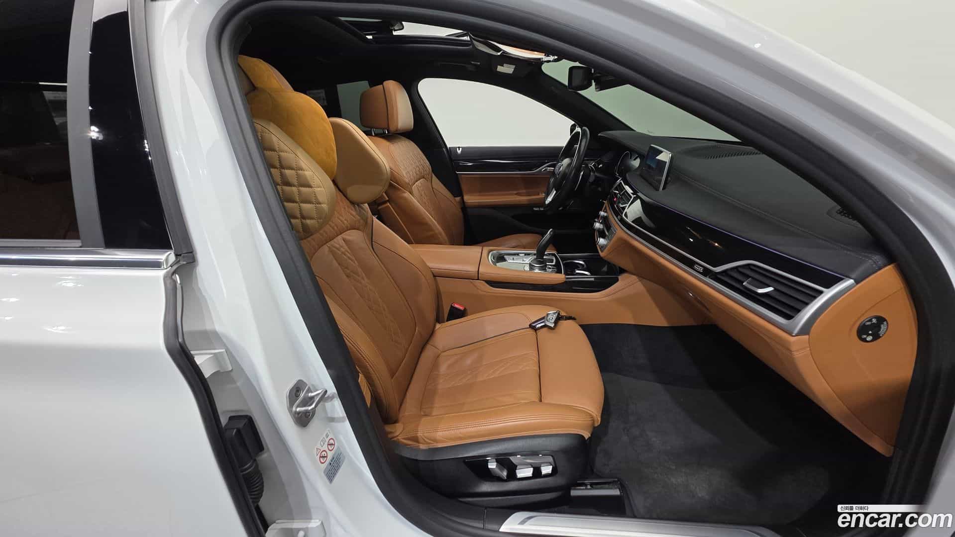 7-Series BMW 2018.1-INNER-010