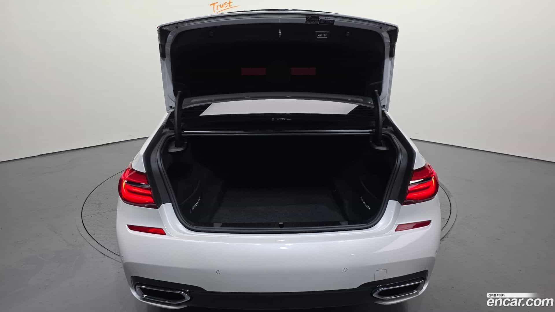 7-Series BMW 2018.1-OPTION-024