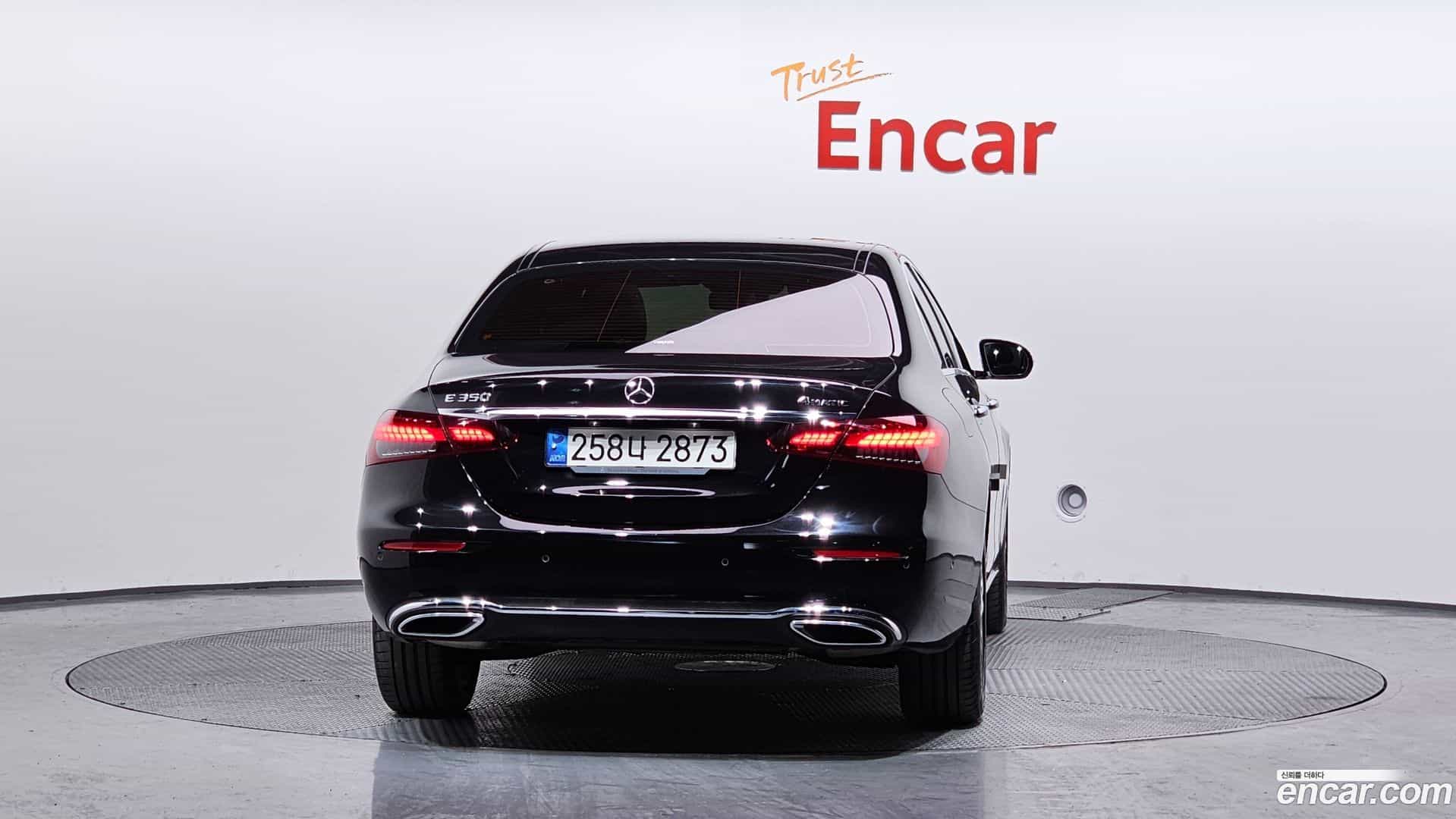 E-Class Mercedes-Benz 2021.11-OUTER-004