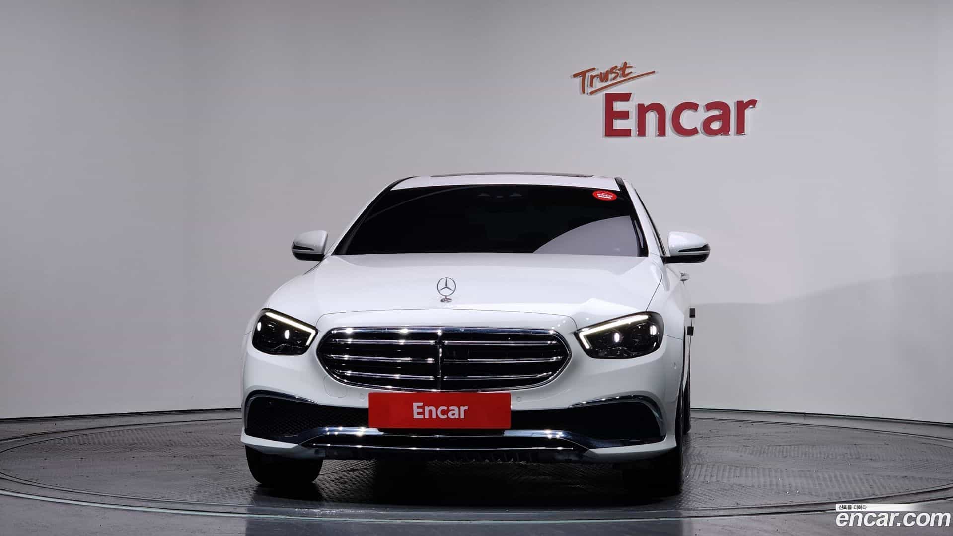 E-Class Mercedes-Benz 2020.11-OUTER-003