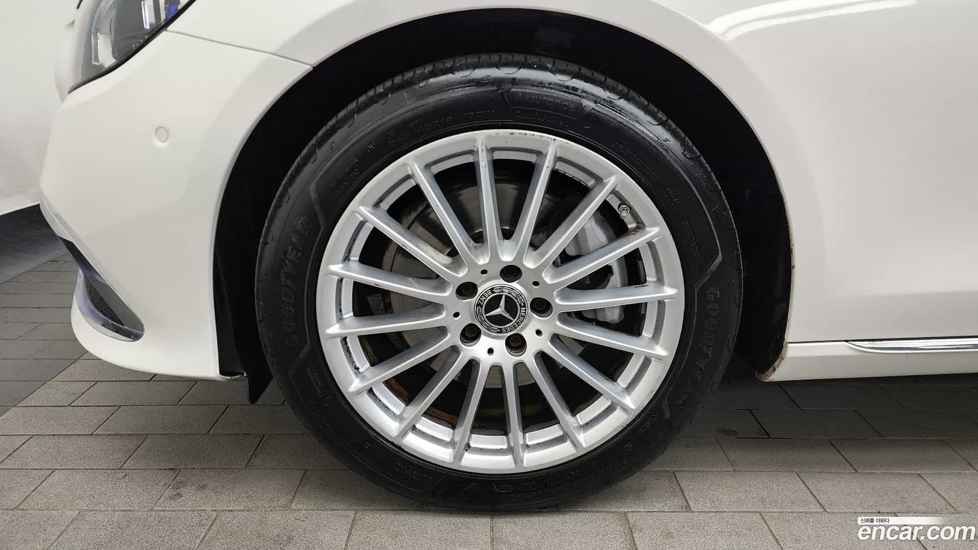 E-Class Mercedes-Benz 2020.11-OUTER-005