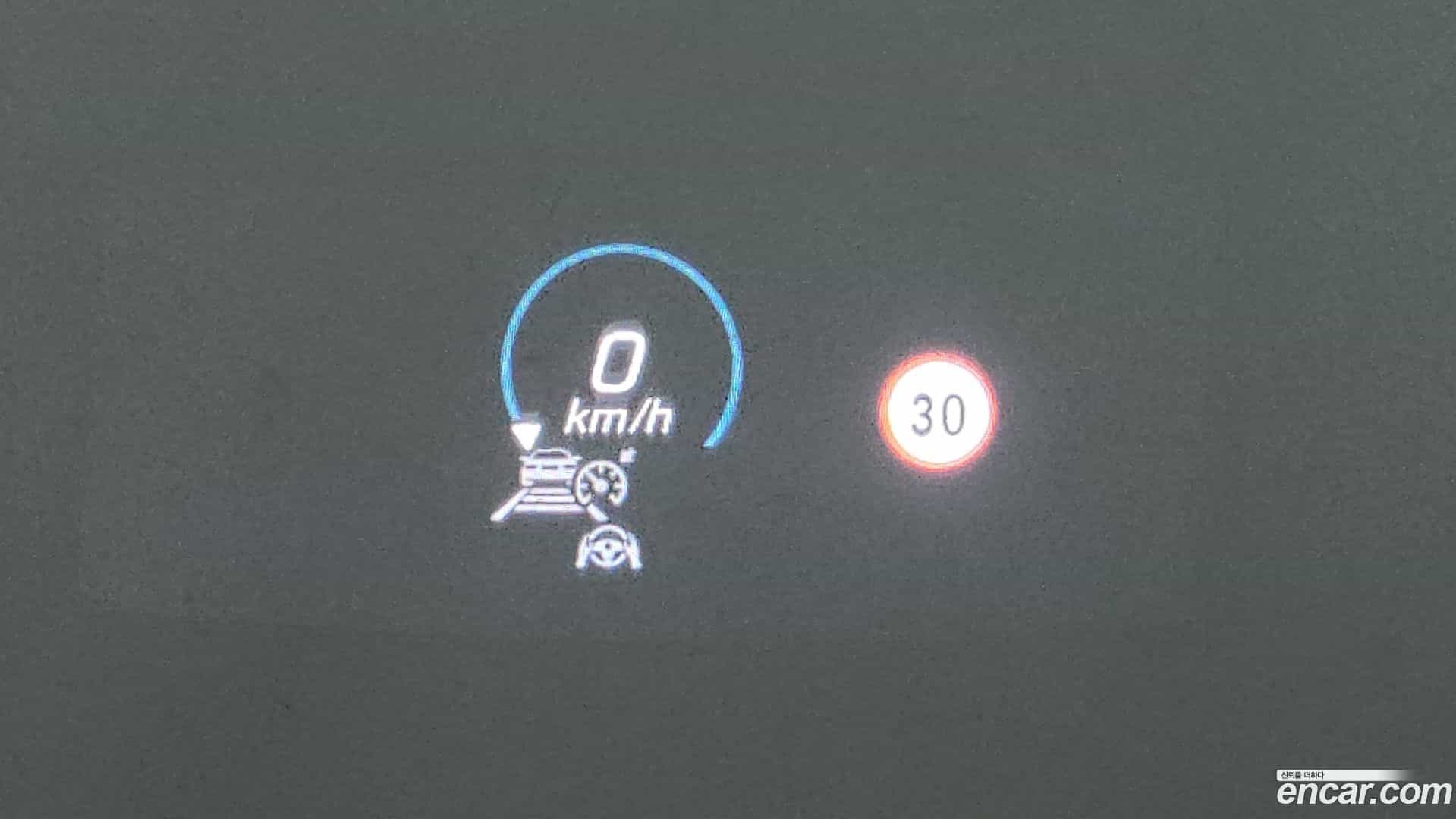 E-Class Mercedes-Benz 2020.11-OPTION-021