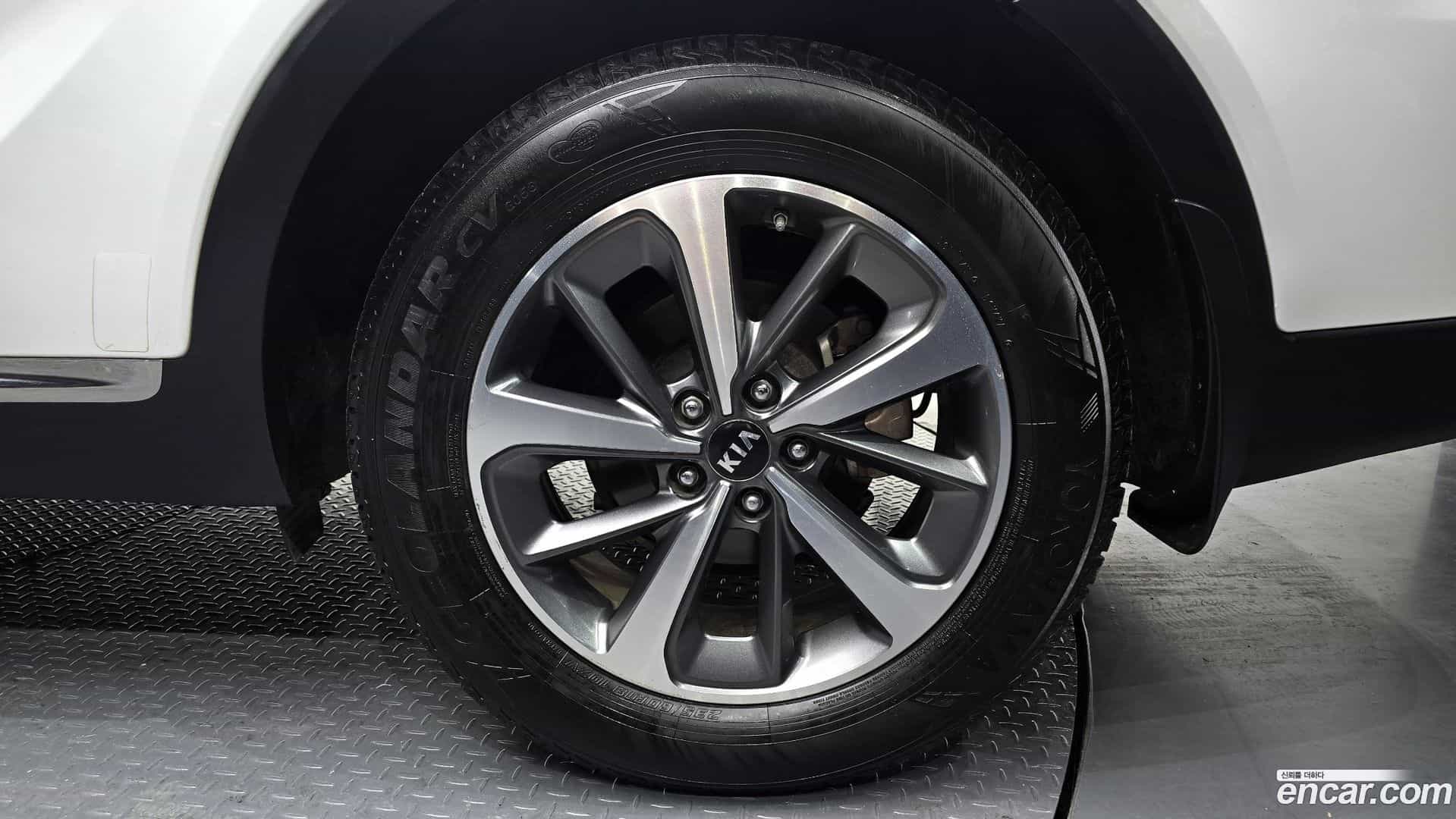 Sorento Kia 2018.1-OUTER-005