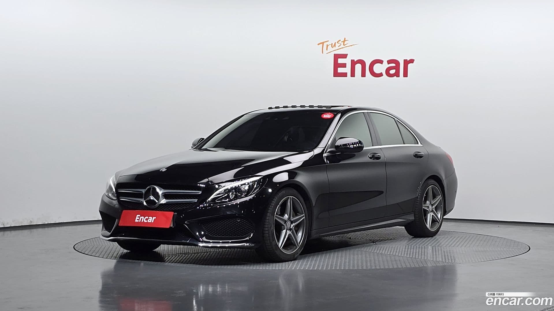 Main__Slider__Photo:C-Class Mercedes-Benz 2017.0-0