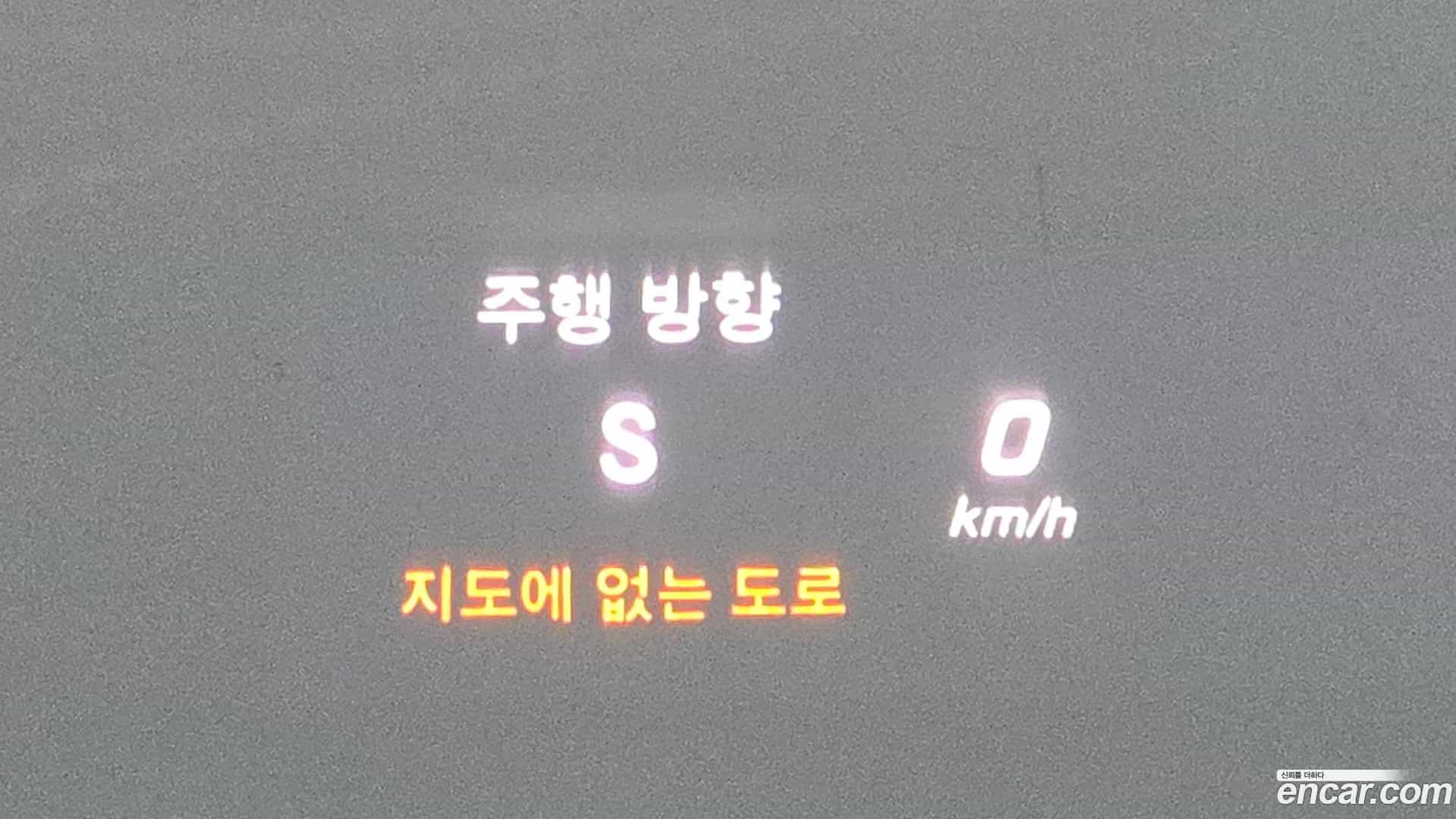 C-Class Mercedes-Benz 2017.0-OPTION-021