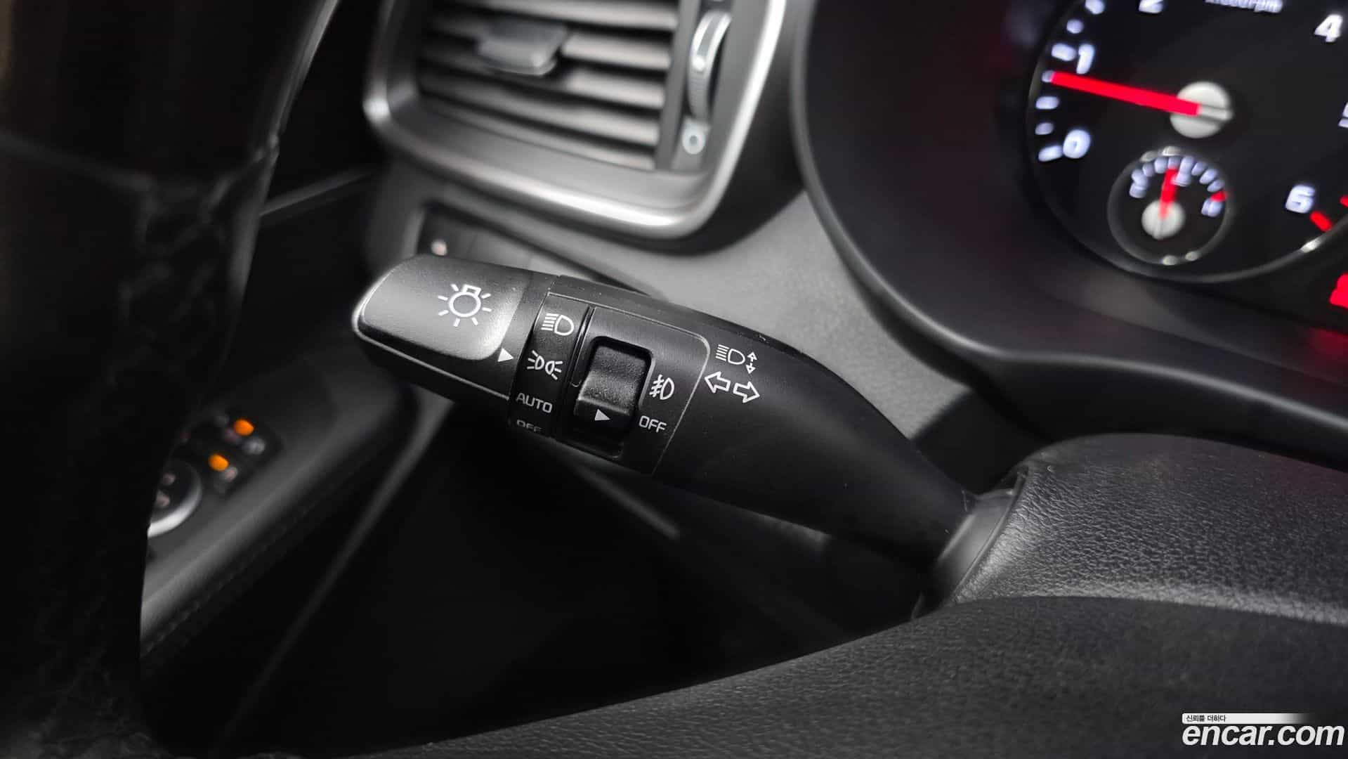 Sorento Kia 2016.5-OPTION-021