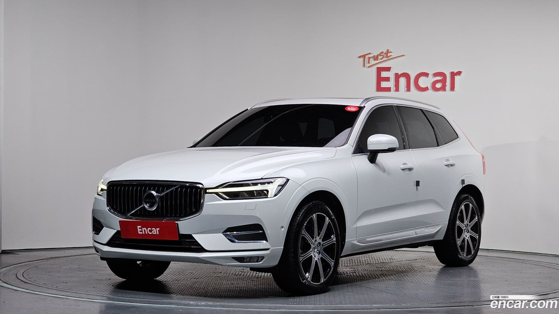 Main__Slider__Photo:XC60 Volvo 2020.6-0