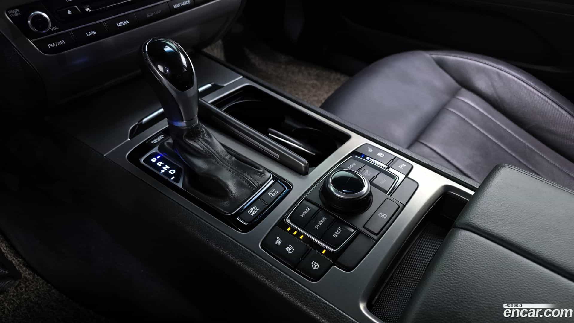 Genesis Hyundai 2014.9-INNER-009