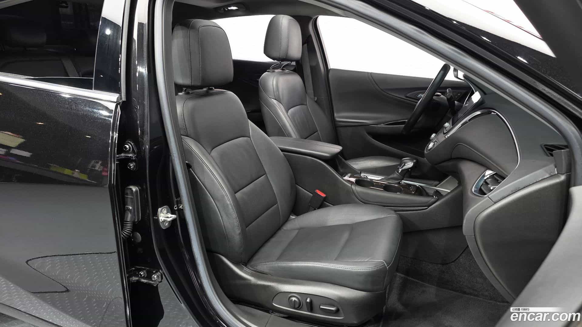 Malibu Chevrolet 2022.9-INNER-010