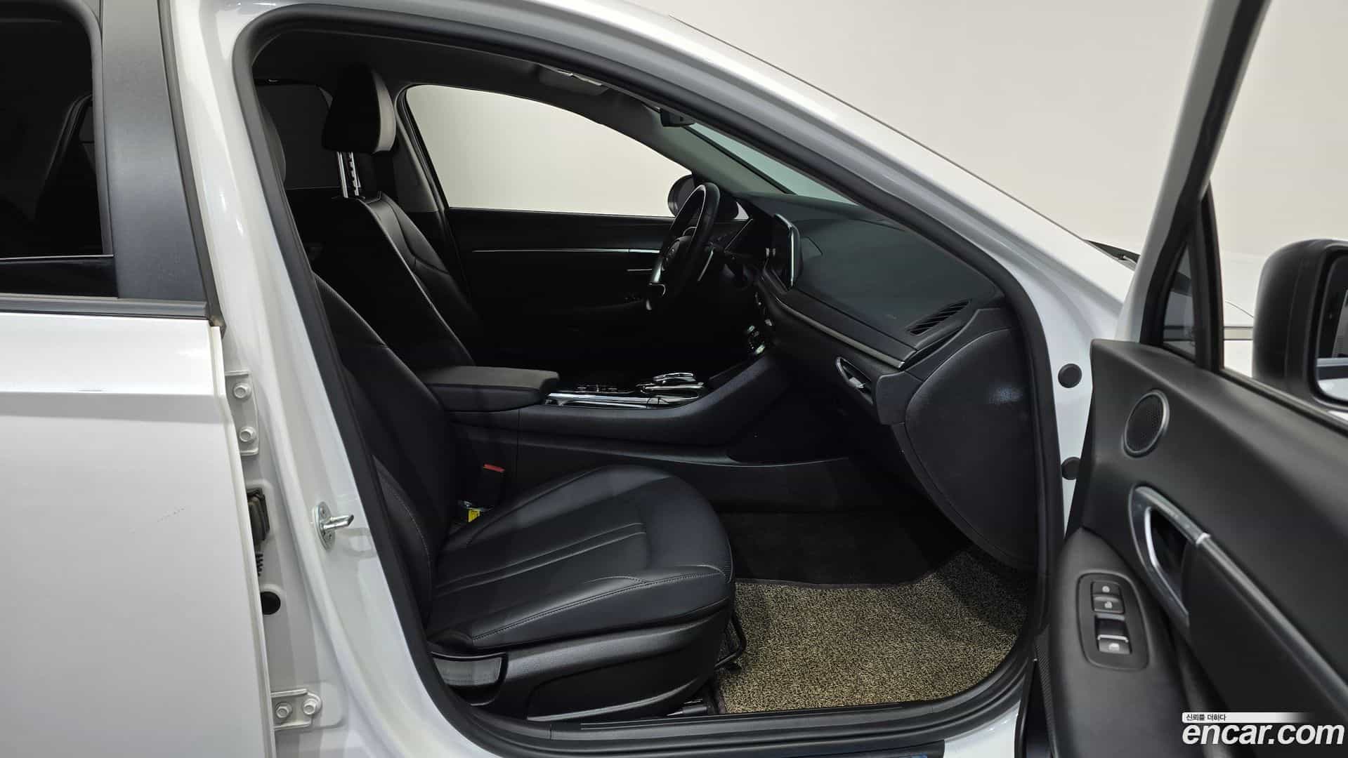 Sonata Hyundai 2021.2-OPTION-015