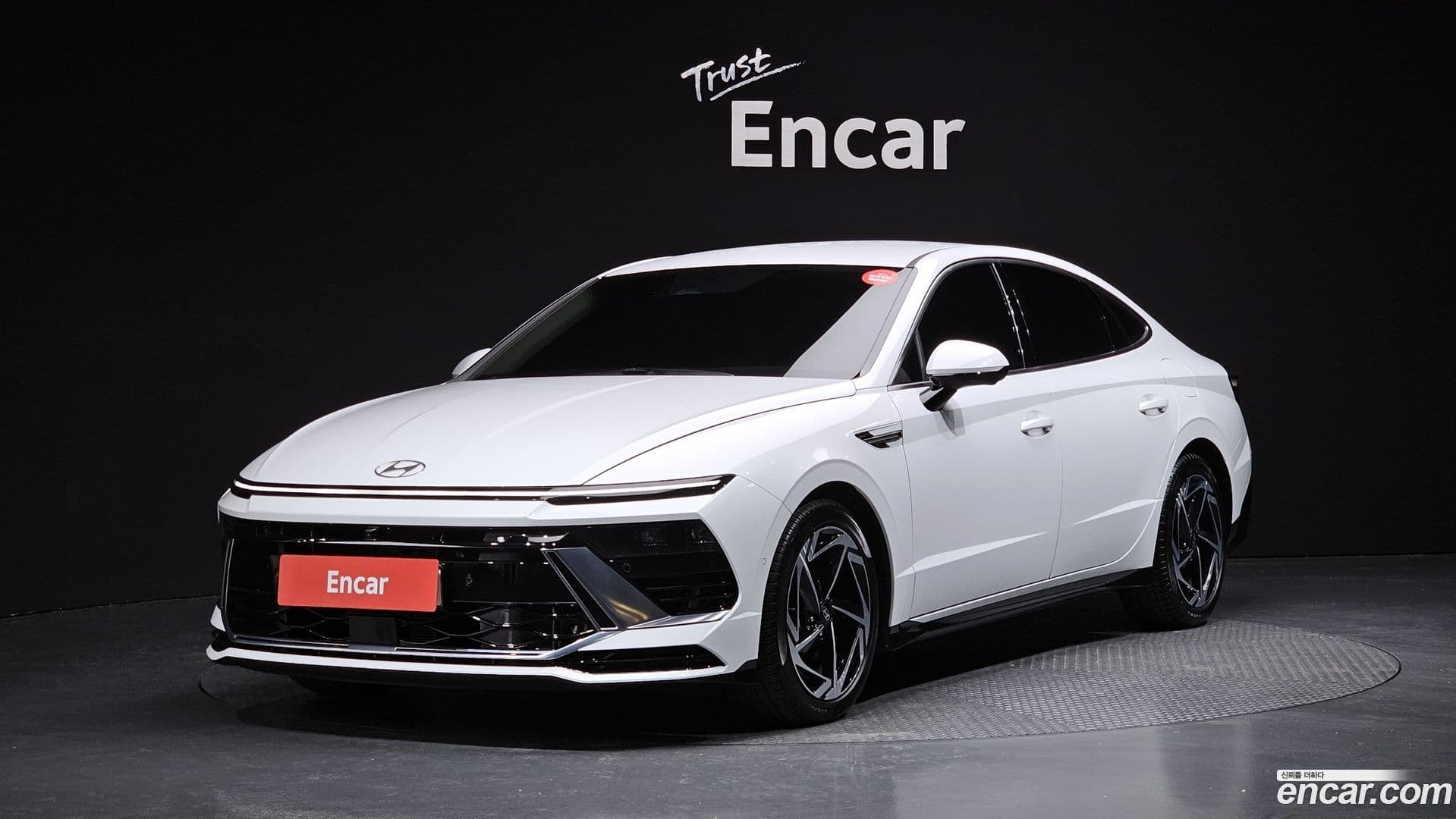 Main__Slider__Photo:Sonata Hyundai 2023.4-0