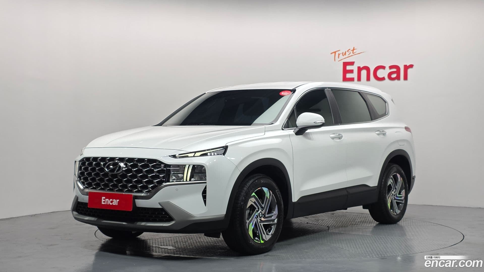 Main__Slider__Photo:Santafe Hyundai 2023.1-0