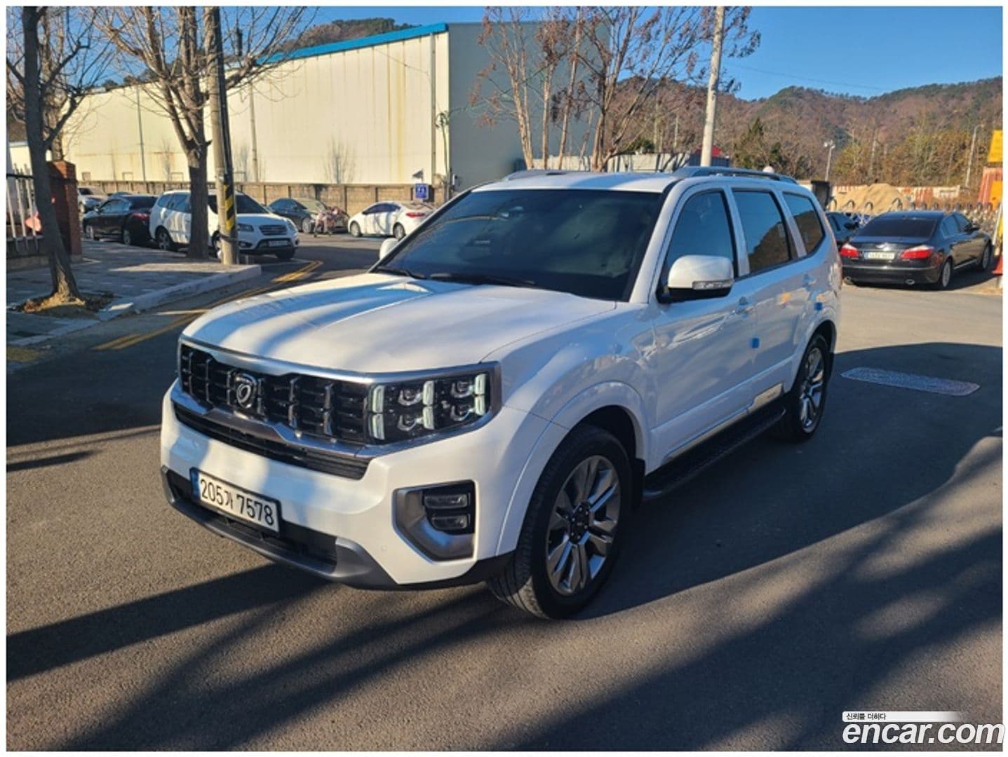 Main__Slider__Photo:Mohave Kia 2022.3-0