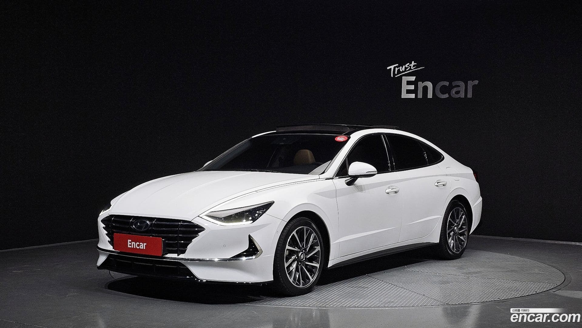 Main__Slider__Photo:Sonata Hyundai 2019.3-0