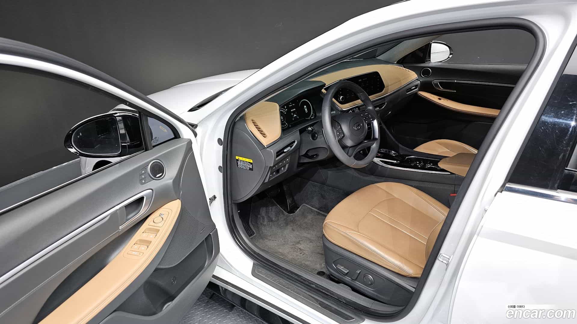 Sonata Hyundai 2019.3-INNER-010