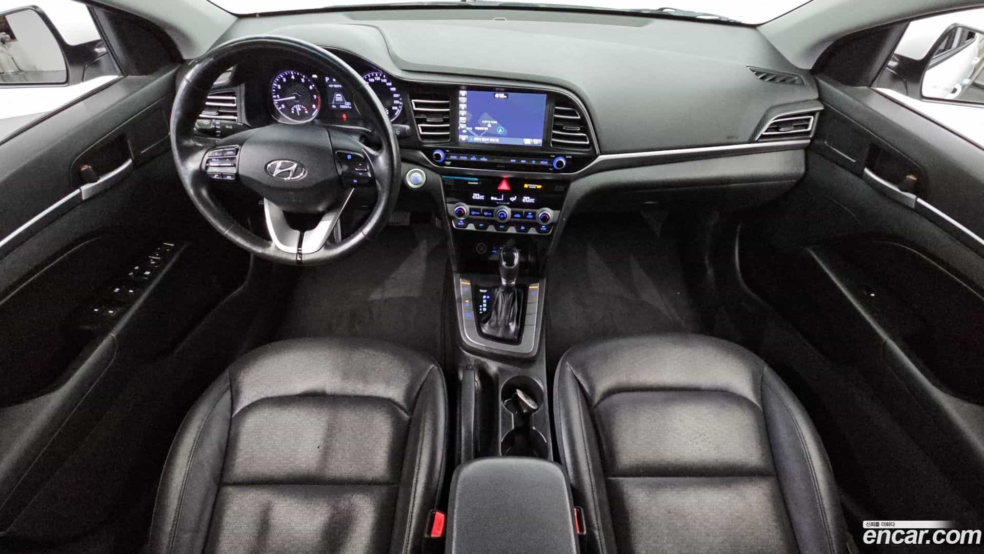 AVANTE Hyundai 2019.4-INNER-007