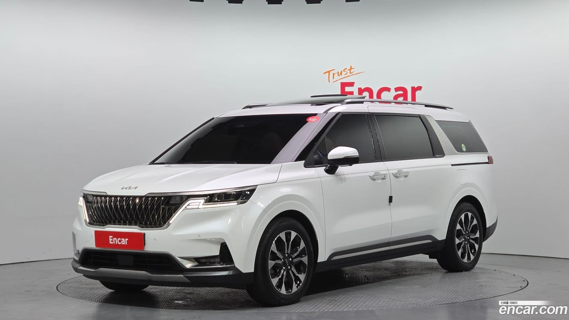 Main__Slider__Photo:Canival Kia 2022.10-0