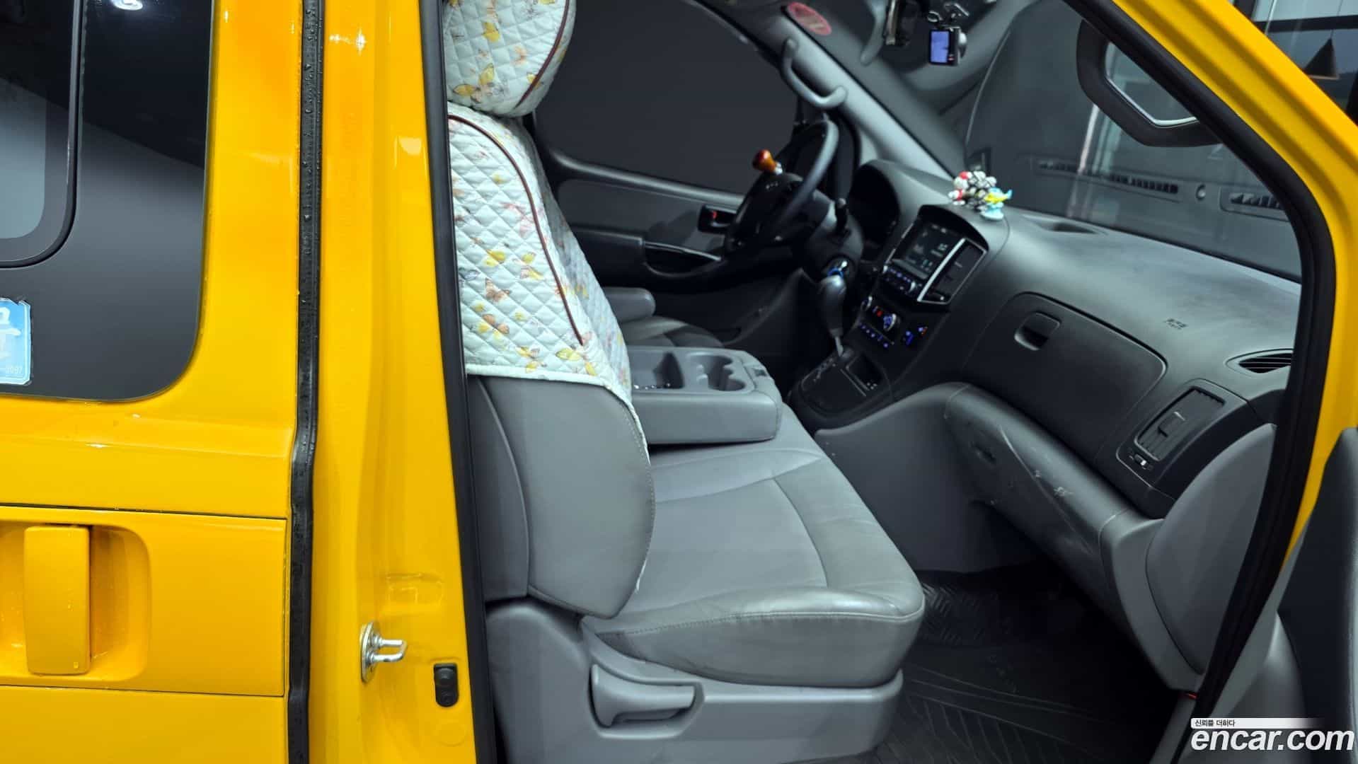 Starex Hyundai 2018.9-OPTION-016