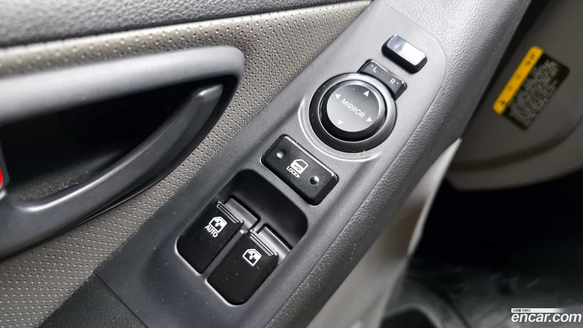 Starex Hyundai 2018.9-OPTION-018