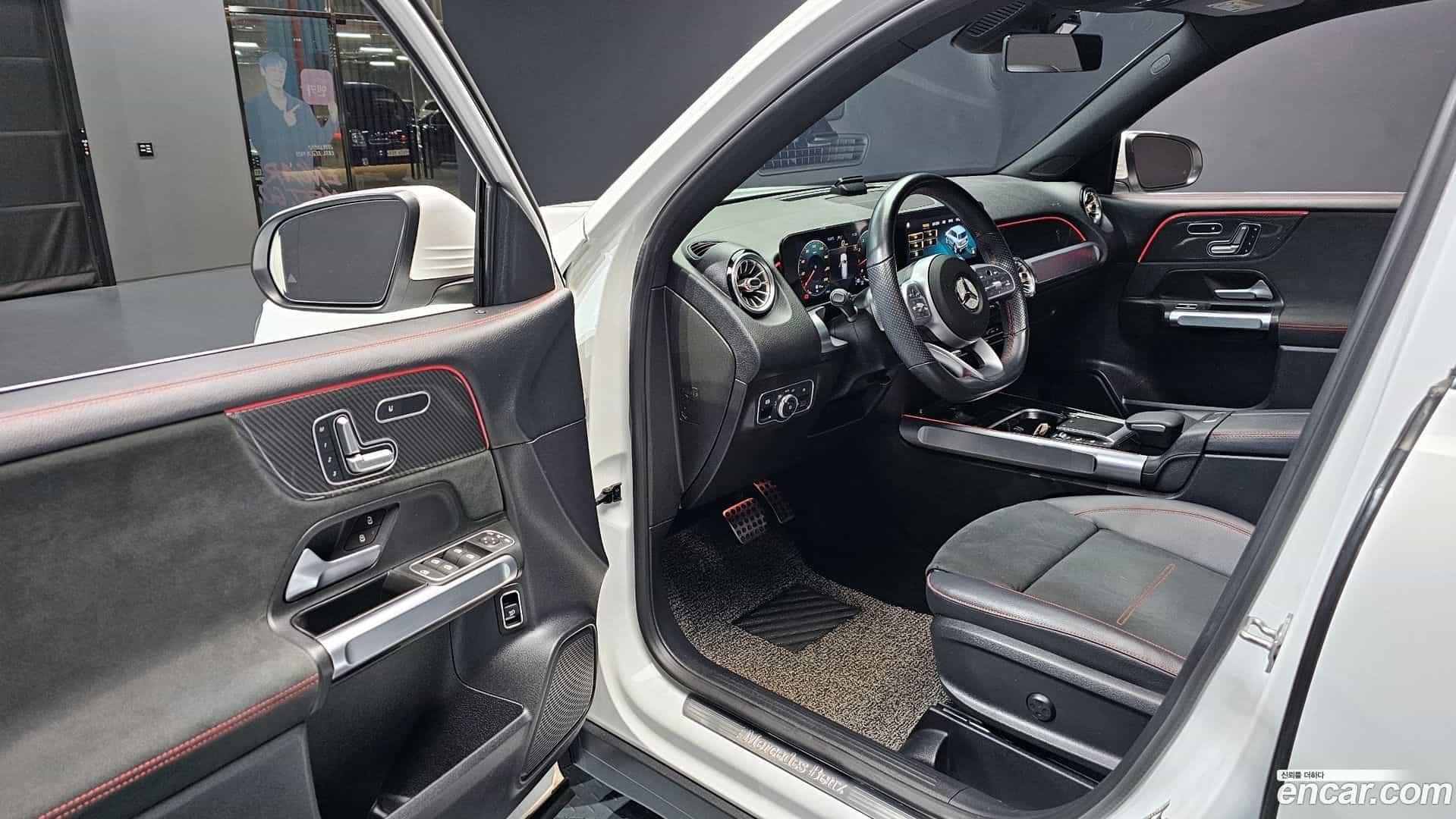 GLB-Class Mercedes-Benz 2021.1-OPTION-015