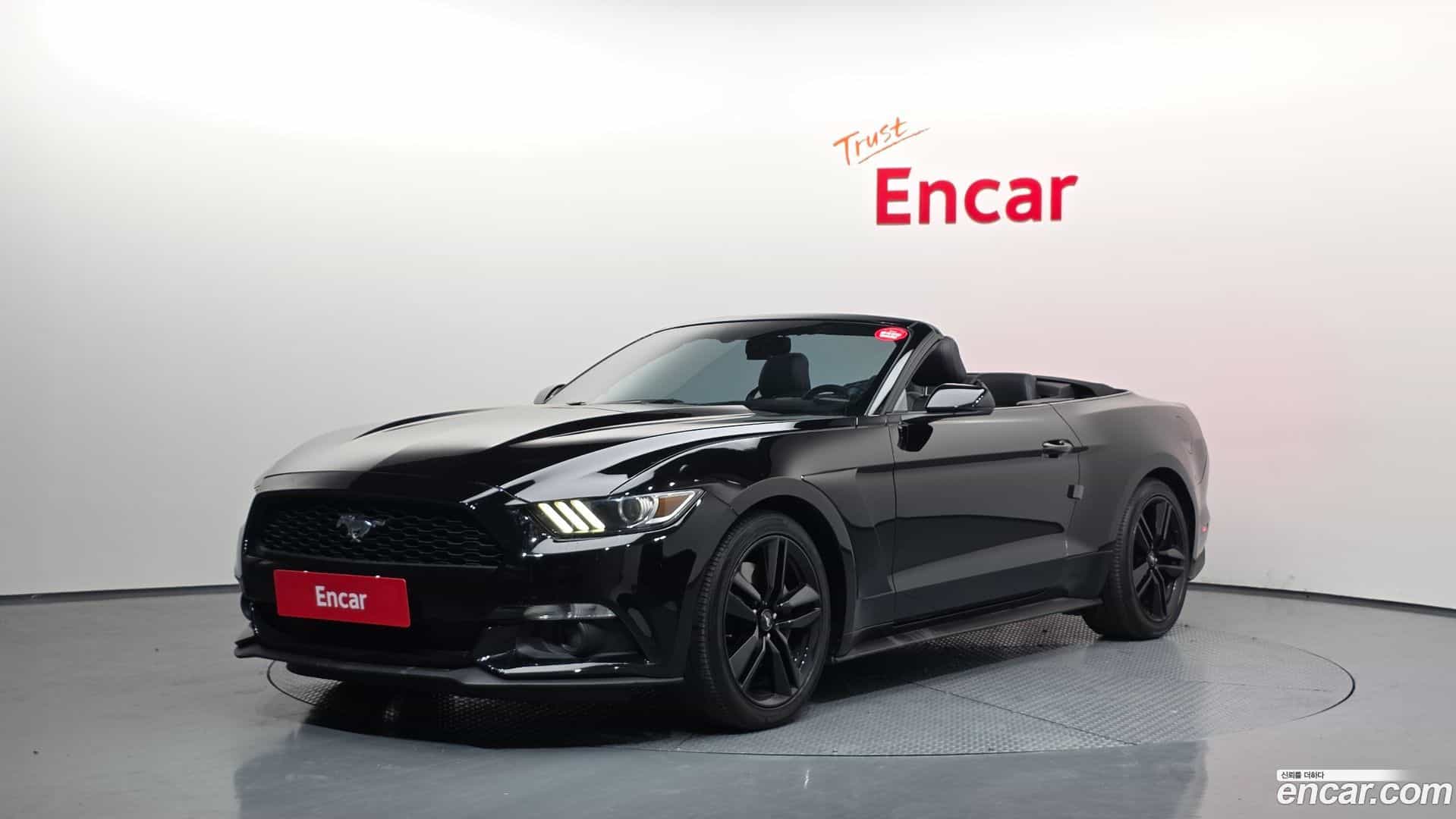 Mustang Ford 2015.4-OUTER-001