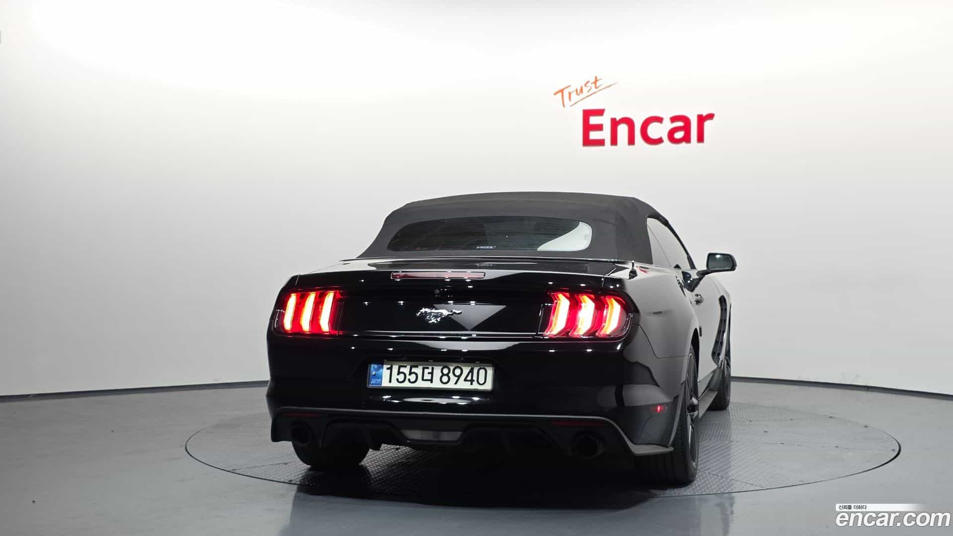 Mustang Ford 2015.4-OUTER-004