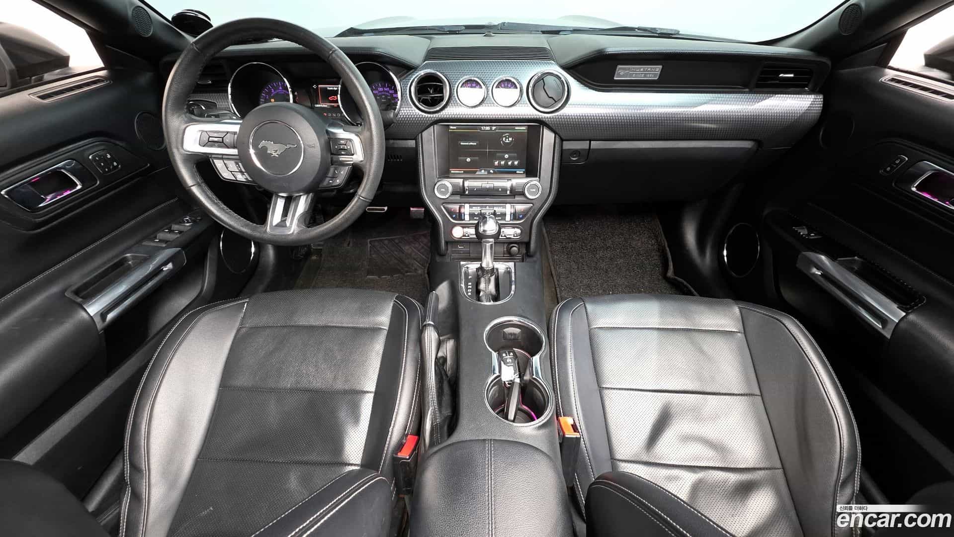 Mustang Ford 2015.4-INNER-007