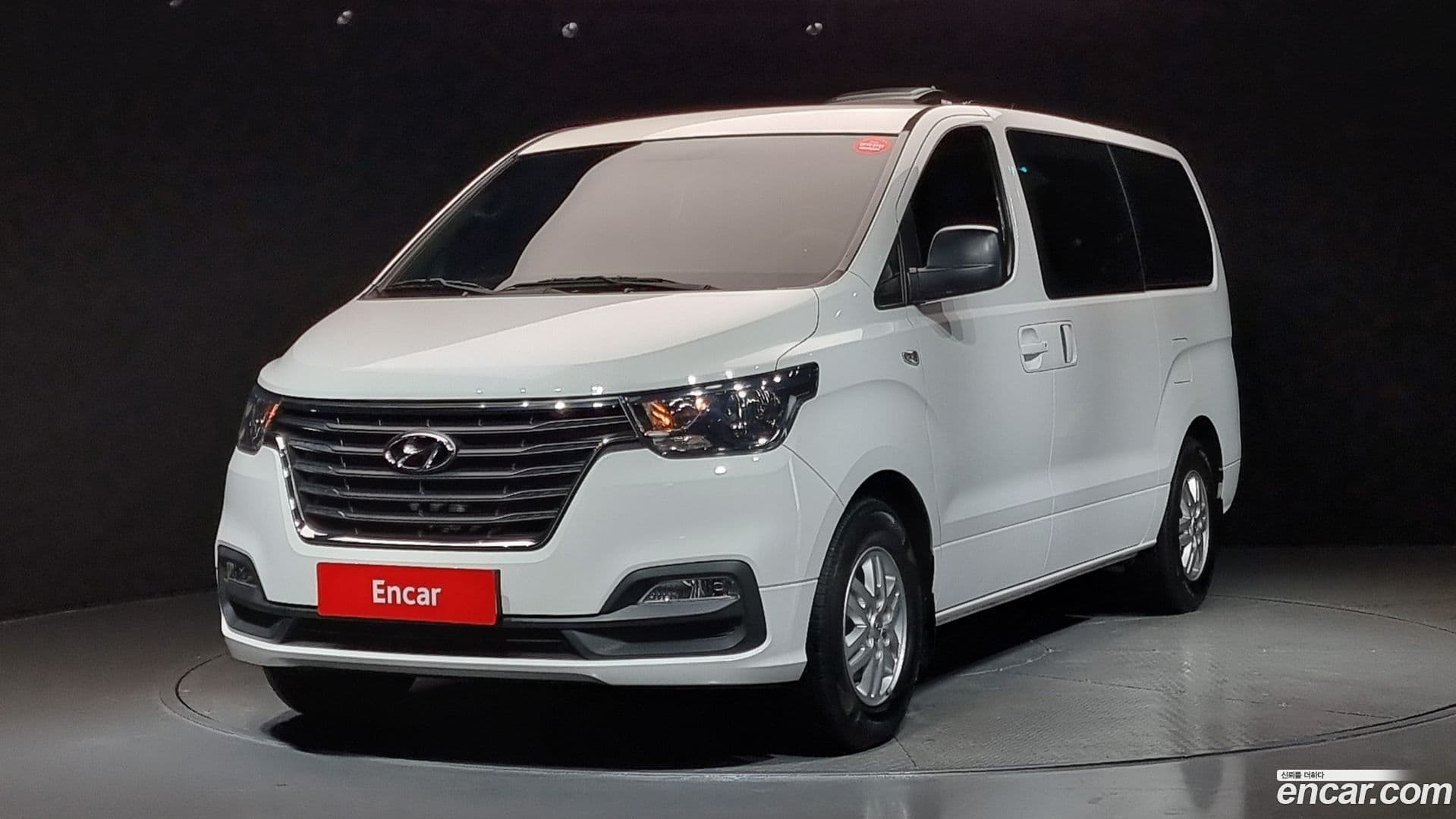 Main__Slider__Photo:Starex Hyundai 2018.0-0
