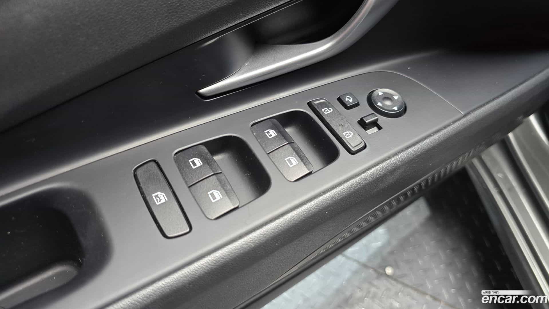 AVANTE Hyundai 2021.9-OPTION-018