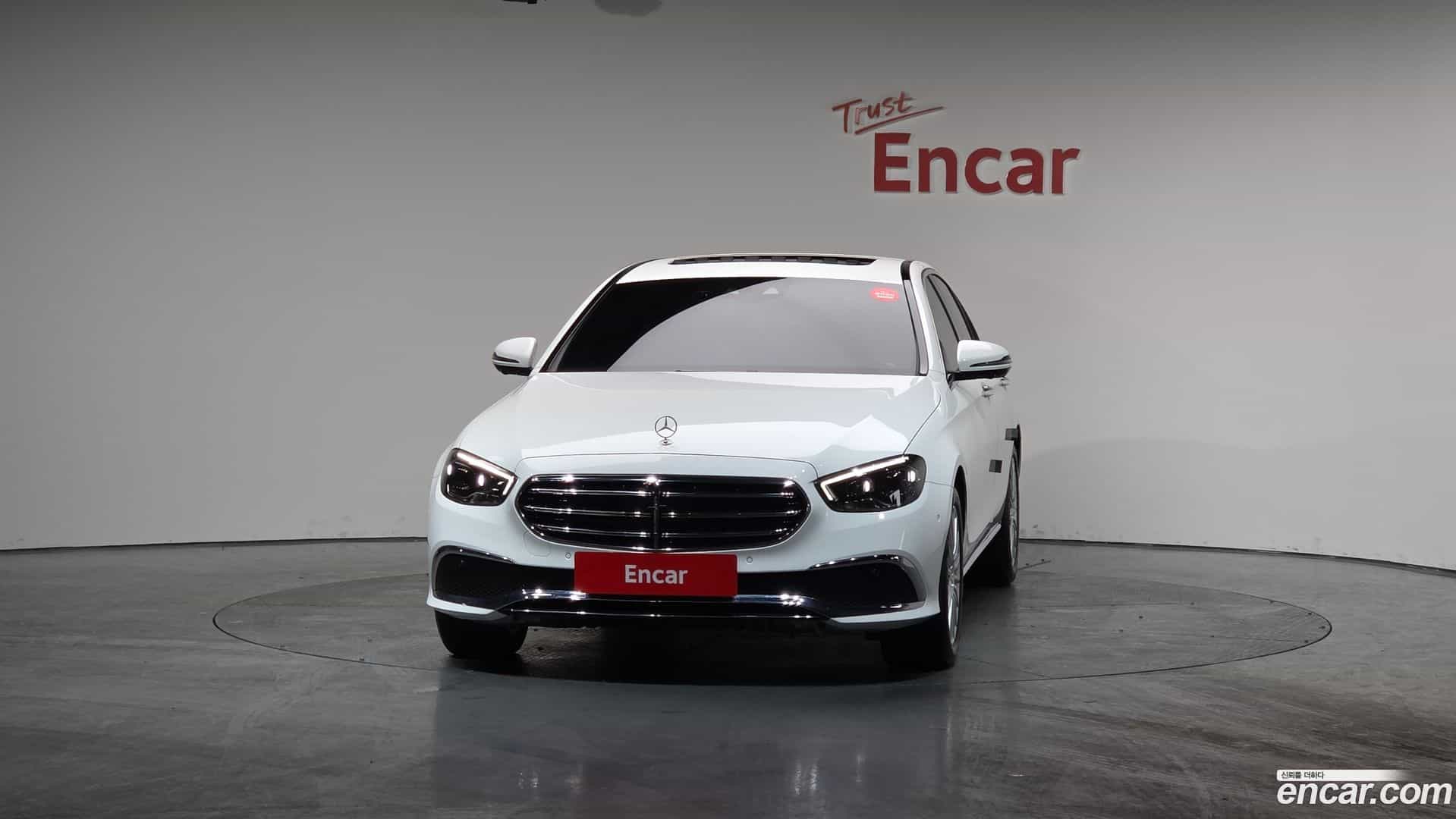 E-Class Mercedes-Benz 2022.1-OUTER-003
