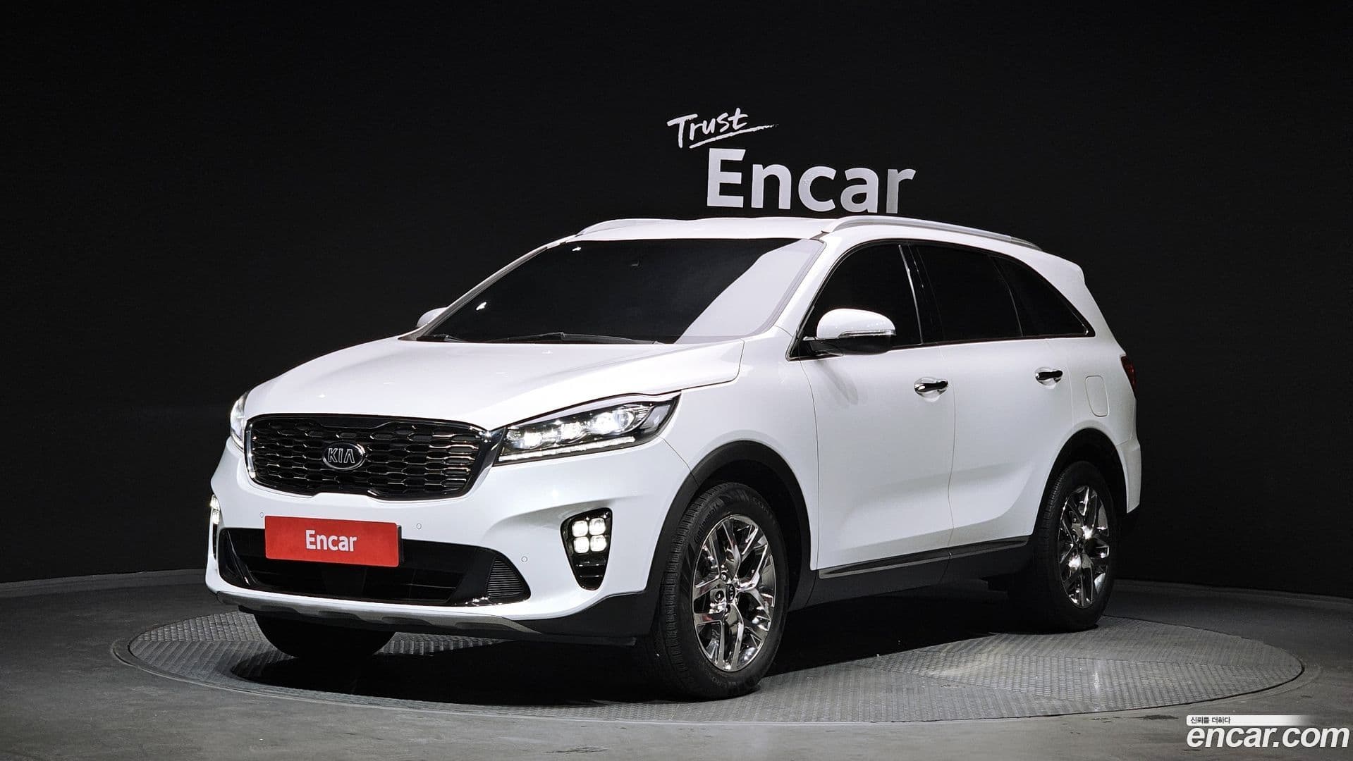 Main__Slider__Photo:Sorento Kia 2019.9-0