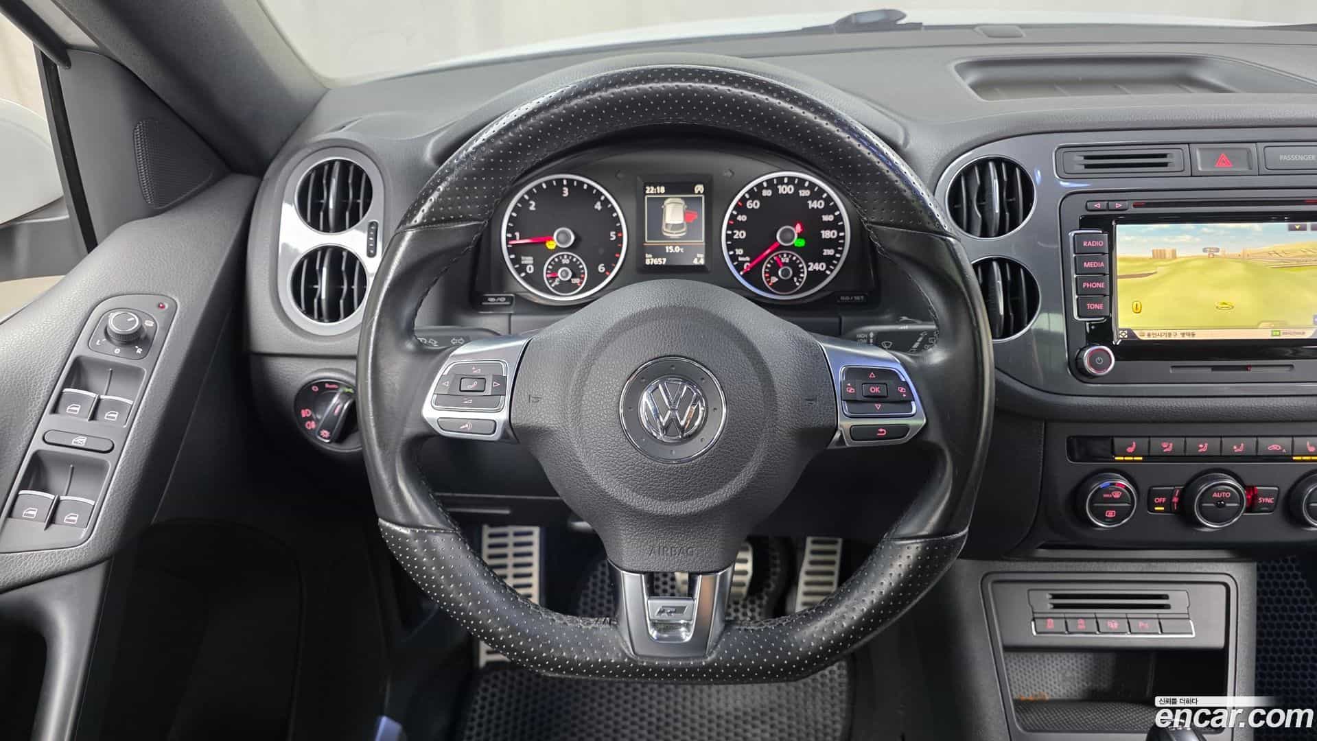 Tiguan Volkswagen 2015.9-OPTION-017