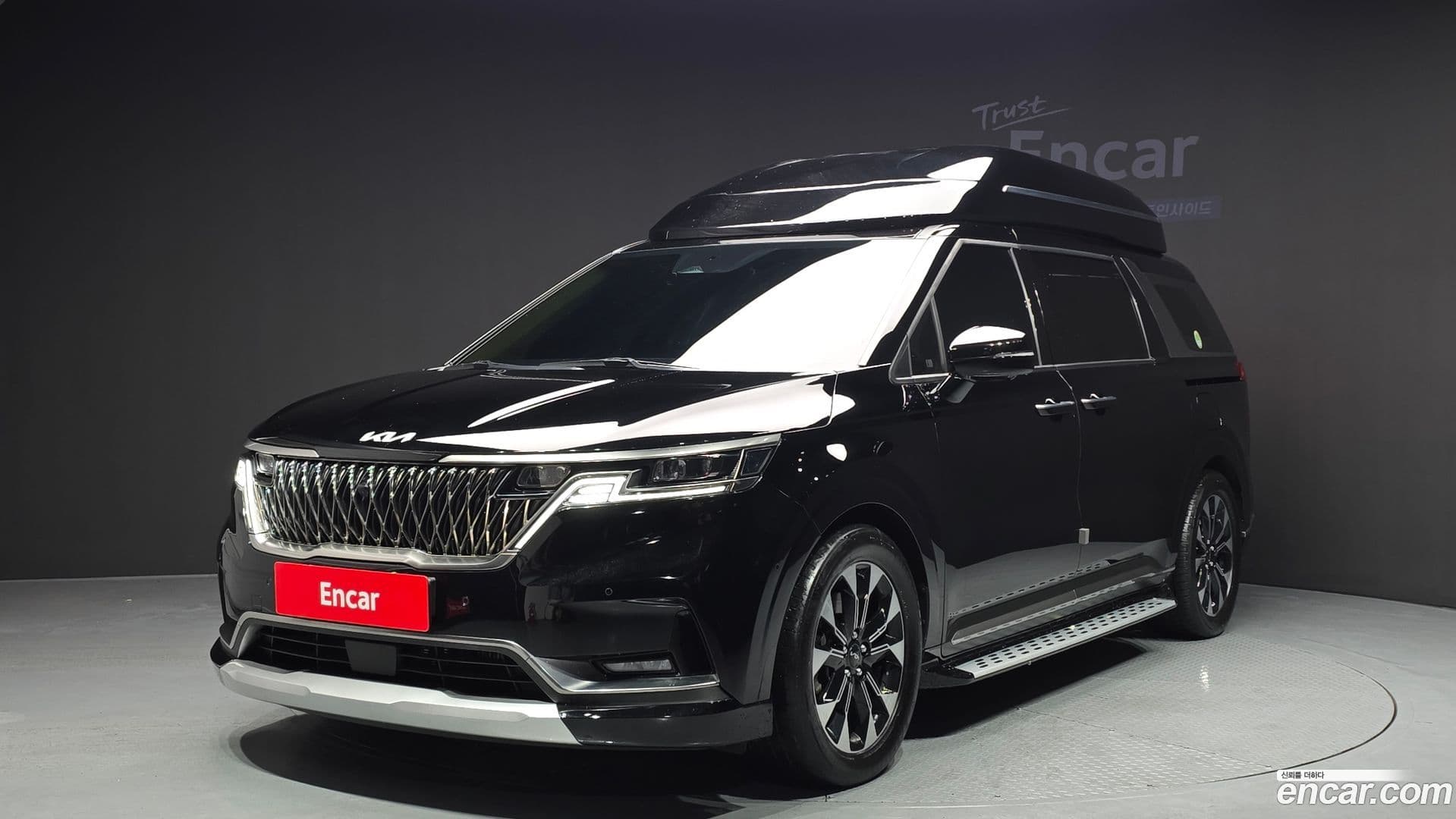 Main__Slider__Photo:Canival Kia 2023.8-0