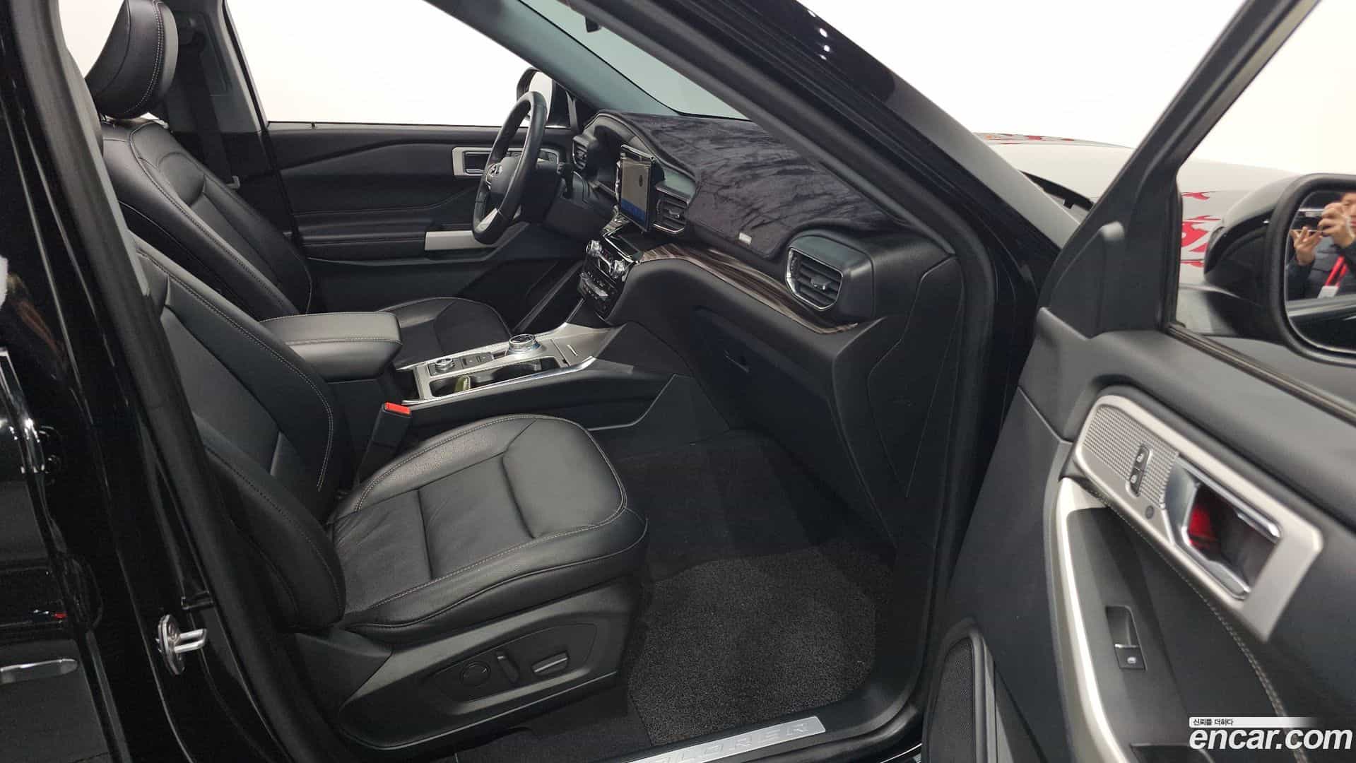 Explorer Ford 2021.4-INNER-010