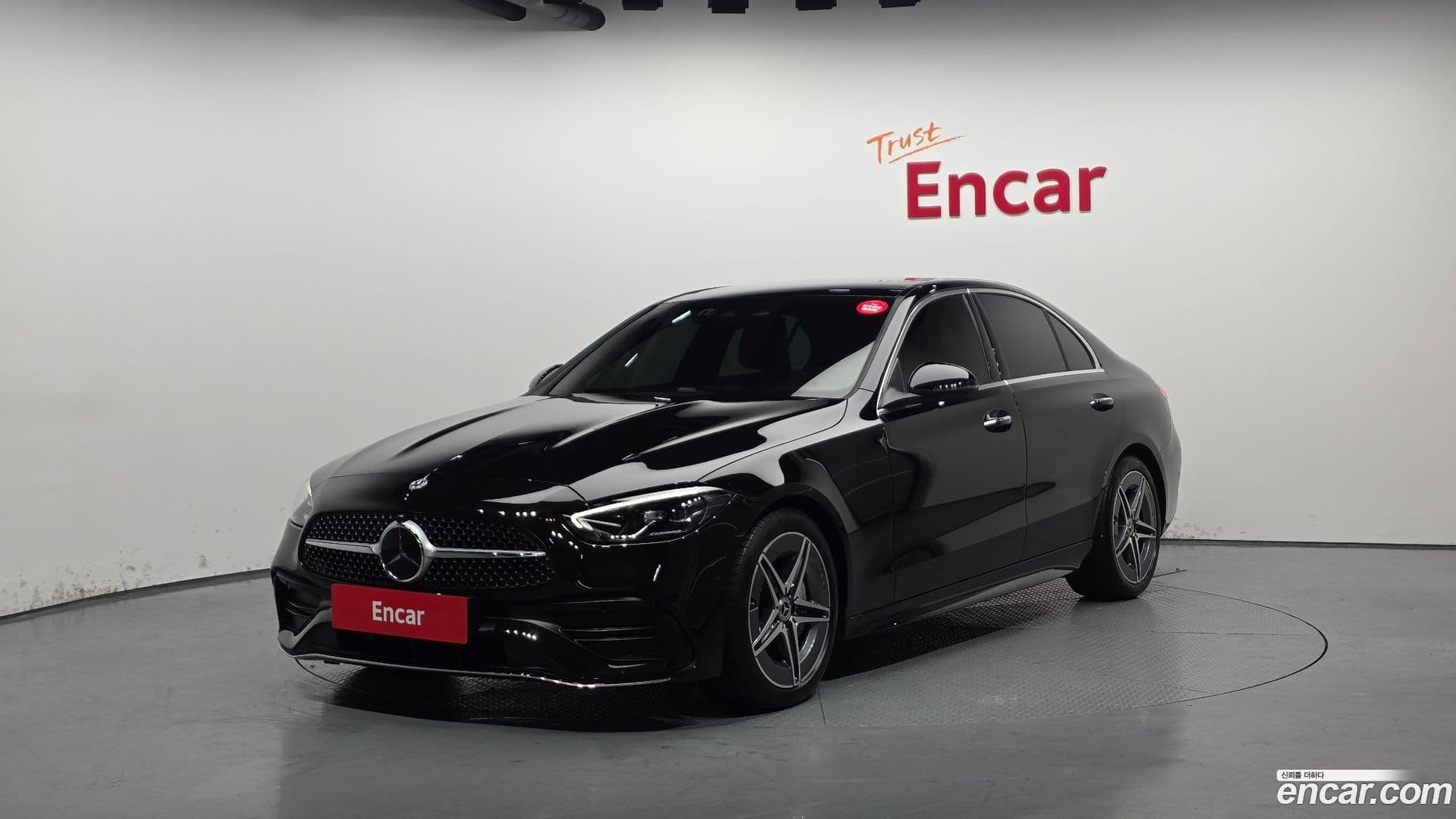 Main__Slider__Photo:C-Class Mercedes-Benz 2025.5-0