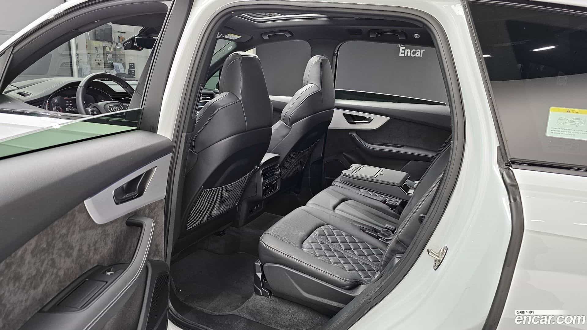 Q7 Audi 2022.8-OPTION-015