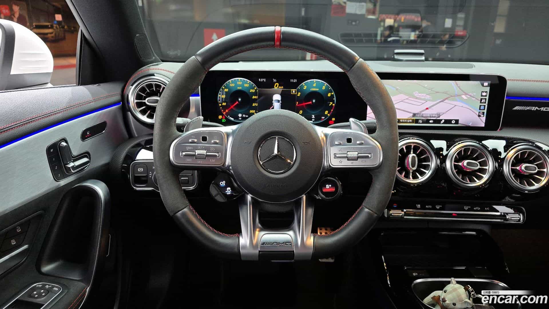 CLA-Class Mercedes-Benz 2020.10-OPTION-017